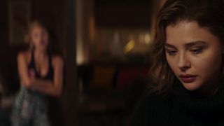 Chloe Grace Moretz, Maika Monroe - Greta (2018) Naked TV movie scene