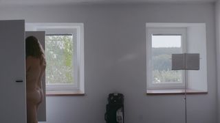 Jenovefa Bokova - Chvilky (2018) celeb hot scene