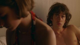 Hannah Hoekstra - De Helleveeg (2016) Сut naked video