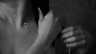 Colomba Giovanni - Respire (2015) Naked sexy videos