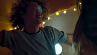 Olivia Lonsdale, & other actresses - Sirene (2018) Naked sexy video