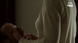 Julia Kijowska - Zelazny most (2019) celebs topless scenes