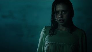 Bel Powley - Wildling (2018) Сut naked video