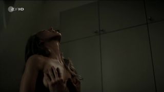 Petra Schmidt-Schaller sexy - Ein Mann unter Verdacht (2016)