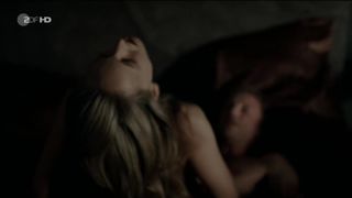 Petra Schmidt-Schaller sexy - Ein Mann unter Verdacht (2016)