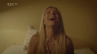 Milena Minichova - Trpaslц╜k s01e05 (2017) Sexy movie scenes