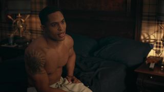 Antoinette Robertson, Nia Long - Dear White People s01e03 (2017) Censored naked video