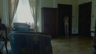 Agata Zabinska naked - Araneidae (2019)