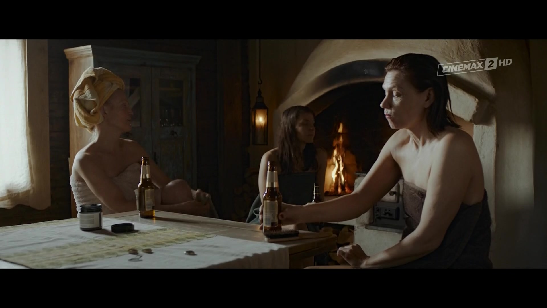 Milka Ahlroth, Mari Rantasila, Anna Paavilainen – Joulumaa (2017) Naked actress in a sexy video