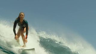 Blake Lively nude - The Shallows (2016)