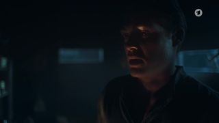 Vanessa Loibl - Unsere wunderbaren Jahre (2020) Naked movie scene