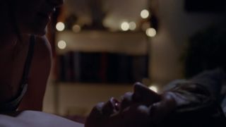 Jamie Lee - Crashing s02e01 (2017) Naked movie scene