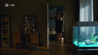 Lisa Wagner naked - Kommissarin Heller - Verdeckte Spuren (2017)
