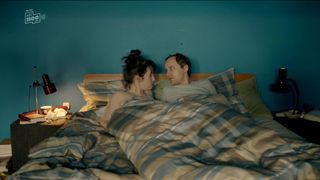 Marlene Morreis - Komm schon! s01e01 (2015) Nude TV movie scene