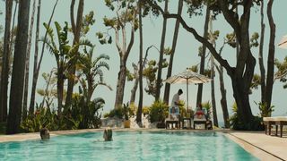 Emilia Clarke - Me Before You (2016) celebs topless scenes