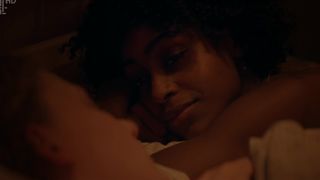 Simona Brown, Tallulah Haddon - Kiss Me First s01e02 (2018) celebrity hot scene
