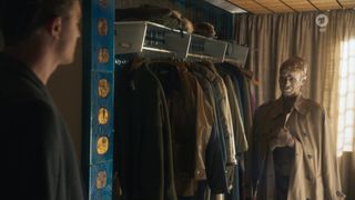 Victoria Sordo, Emma Jane - Am Abend aller Tage (2016) Naked actress in a "topless" scene