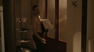 Jeanette Hain Nude - Lugen und andere Wahrheiten (2014)