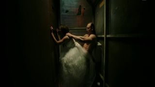 Lea Arnezeder nude - La Station (2017)