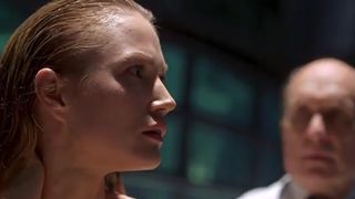 Sarah Wynter Nude - The 6th Day (2000)