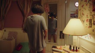 Maya Erskine, Anna Konkle nude - PEN15 s01e03-05 (2019)