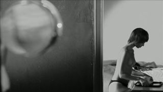 Roberta Mattei nude - Dimmi cosa vedi (2010)