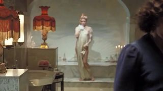 Amy Adams Sexy, Hot scene in 'Miss Pettigrew Lives for a Day'