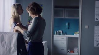 Chloe Jouannet nude - Infidele s01e02-06 (2018)