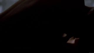 Linda Fiorentino nude - The Last Seduction (1994)