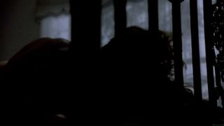 Linda Fiorentino nude - The Last Seduction (1994)