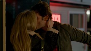 Kelly Curran nude - Grizzly (2014)