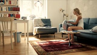 Lotta Doll naked - Liebe mich (2017)