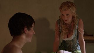 Viva Bianca - Spartacus Blood and Sand s01e10 (2010)