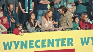 Eliane Iten, Simone Kern nude - Flitzer (2017)