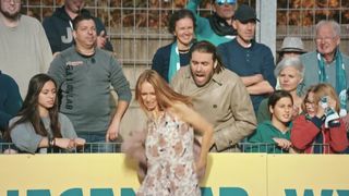 Eliane Iten, Simone Kern nude - Flitzer (2017)