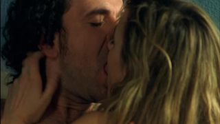 Natalia Verbeke nude - El Otro Lado de la Cama (Funny sex scene)