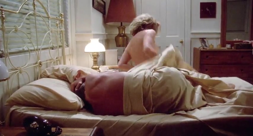 Helen Shaver, Ann Dusenberry, etc Nude – The Men’s Club (1986)