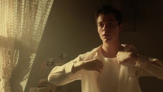 Emma Corrin, Paloma Faith nude - Pennyworth s01e02 (2019)