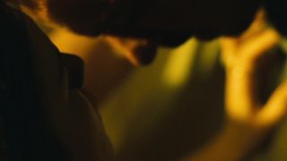 Kierston Wareing, Katie Jarvis naked - Fish Tank (2009)