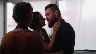 Charlotte Allard, Marie Almosnino nude - Je suis une photo de nous (2019)