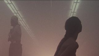 Lilli Lorenz nude - Luz (2018)