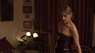 Julia Dietze nude - Onkel Wanja (2017)