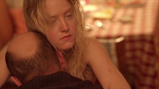 Explicit Movie. Julia Zange nude - Mein Bruder heisst Robert und ist ein Idiot (2018)