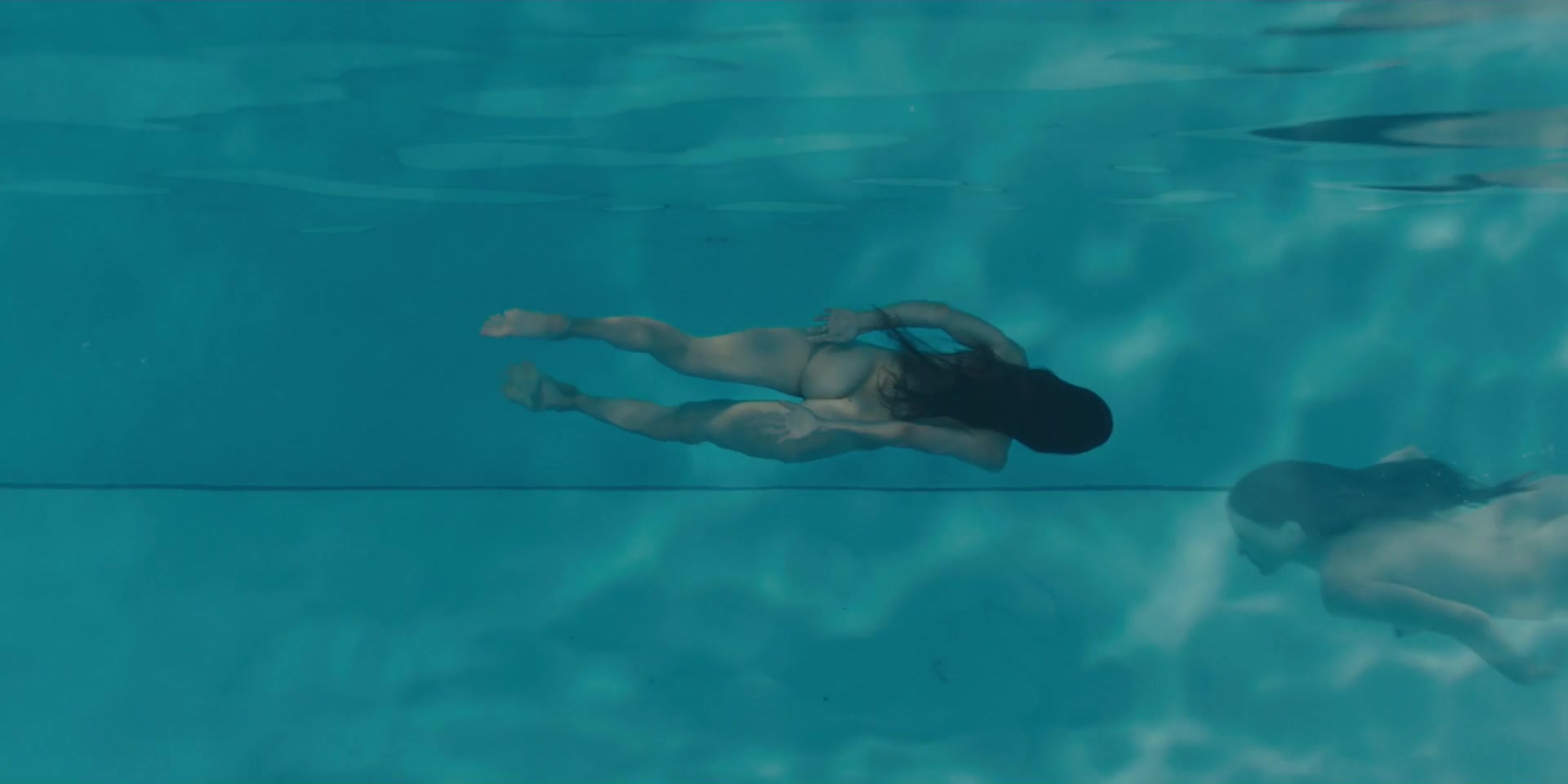 Elena Anaya nude – Jett s01e02 (2019)