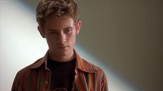 Anne Hathaway hot in movie 'Havoc'