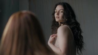Wiktoria Kruszczynska, Kaja Zalewska nude - Zabawa (2019)