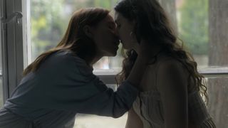 Wiktoria Kruszczynska, Kaja Zalewska nude - Zabawa (2019)