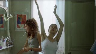 Laetitia_Casta-Le_Grand_appartement-1280x720