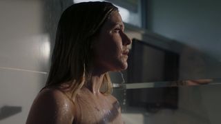 Harriet Dyer nude - The InBetween s01e01 (2019)