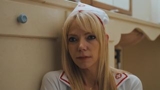 Wendy Vanden Heuvel, Riley Keough nude - Under the Silver Lake (2018)